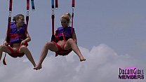 video домашнее видео парасейлинг обнаженной с тремя дикими спринтерами sex