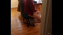 video поймал его за дрочкой я шпионил за ним смотрящим порно пока он не кончил sex