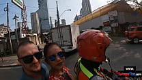 video азиатская европейская пара трахается после осмотра достопримечательностей в любительском видео sex
