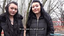 video публичный агент настоящих близнецов остановился на улице изза неприличных предложений sex