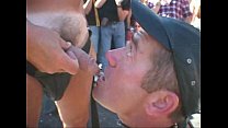 video женашлюшка мастурбирует незнакомца на нудистском пляже sex
