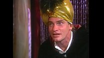 video 黄色いジャーナリストのジュエルデナイルはスタッドマフィンと恋をしている巨大なおっぱいキリと一緒に水晶玉の金髪の爆弾を見つめました sex