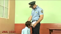 video симпатичного хотя и очень плохого парня трахнул б гейполицейский sex