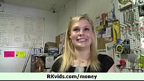 video 熱い十代の女の子は私達に現金のために彼女をファックさせてください10 sex