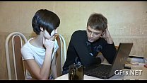 video она играет с большим членом парня sex