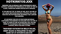 video рыжая hotkinkyjo выпуклый живот глубокий дилдо и пролапс в каменистой долине sex