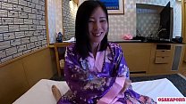 video 41 세의 일본인 아내는 남편과 소년들에게 돈을 벌고 바람을 피우고 있었다 아시아 검은 털이 음부와 문신과 입으로 섹스를 사랑합니다 샤워 섹시한 중년 여성 osakaporn sex