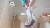 video я знаю что шпионить за мамой в ванной запрещено но замечательно слышать ее пердеть sex