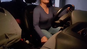 video я оставил семейную машину моего босса с мокрым сиденьем пати батт sex