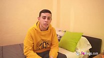 video наконец milf club помогает молодому хорошо повешенному мужику трахаться sex
