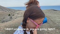 video взрослые парни соблазнили юных школьниц и реально трахнули на траве sex