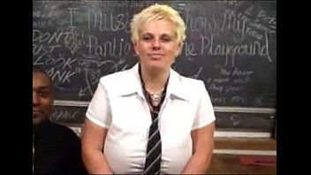 video британскую толстушку keira трахнули в классе sex