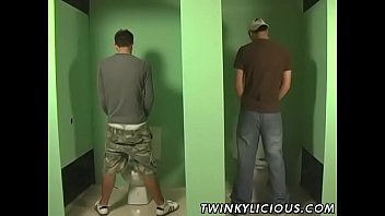 video анал у глорихола с двумя тугими твинками которые обожают гейсекс sex