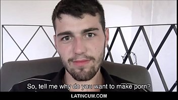 video латинский ебарьлюбитель заплатил наличными за то чтобы трахнуть режиссера и его гетеросексуальную замужнюю подругу sex