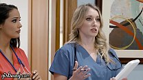 video girlsway горячая медсестрановичок с большими сиськами получает образование мокрой киски с ее начальником sex