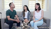 video хармони уандер обнаружила что ее новый приемный отец изменяет поэтому ее приемная мама решила позволить ей быть sex
