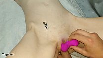 video сосущая игрушка с клитором и дилдо сводят ее с ума sex