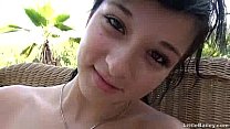 video ホットブルネットキューティー指彼女のおまんこハード sex
