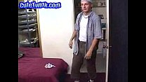 video молодой мальчик и его густая сперма sex