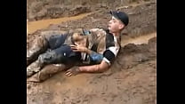 video гей секс в грязном лесу в одиночестве и потерян sex
