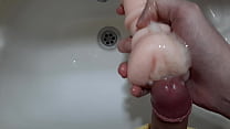 video такие интенсивные оргамы с использованием игрушки vagina над его раковиной sex