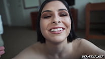 video кейтлин катсарос показывает свое сексуальное тело во время пощечины sex