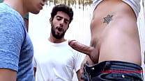 video два брата получают латиноамериканского твинка за платное порно sex
