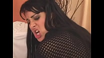 video 暗いâœ髪のブロンドの強打された巨乳湯たんぽ sex