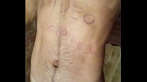video 私を捕まえた nポルノに手コキして彼の新しい椅子の上でカミングお父さんに捕まった少年 sex