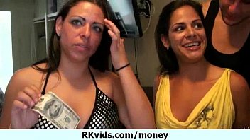video お金のために犯された汚い湯たんぽ9 sex