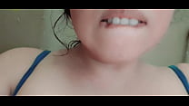 video возбужденная грудастая мачеха трахает всех и мастурбирует одна очень богатая срочно нуждается в члене и киске sex