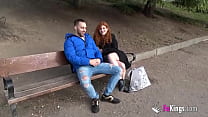 video они согласились сниматься в парке после того как их поймали на трахе sex