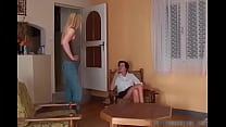 video грязная сексуальная школьная юная брюнетка получает ее sex