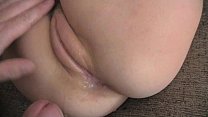 video スリムな入れ墨の地元のウェイトレスのためのfakeagentukクリームパイ充填 sex