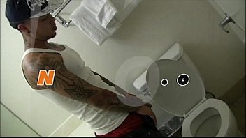 video セクシーな裸のラテン系アメリカ人がけいれん sex
