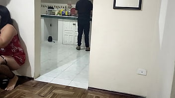 video лучший друг моей жены приезжает к нему в гости и я не могу не изменить ему с его лучшим другомя верная жена но мне sex
