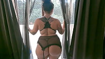 video 私はついに私のファンタジーを実現しました私は彼女が彼女の夫を待っている間大きなお尻で隣人を犯しました sex