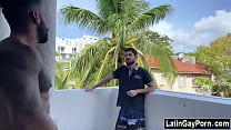 video латинский паренек залезает в комнату соседей для гейсекса sex