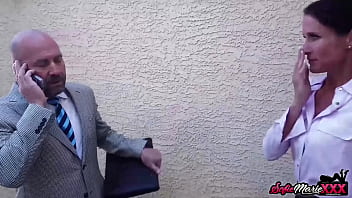 video милфу агент по недвижимости sofie marie трахнули после экскурсии по дому sex