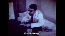video сумасшедший доктор осматривает двух хорошеньких девушек sex