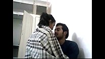 video 上にハードbfコックに乗ってインドのスリムでかわいい大学の十代の sex