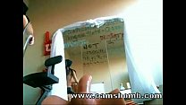 video брюнетка эмо мастурбирует перед вебкамерой вживую sex