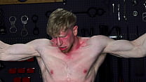 video горячий молодой спортсмен джесси стоун приговорен к тотальному доминированию в бдсмподземелье dreamboybondagecom sex