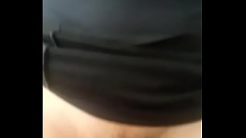 video エッチな服装倒錯者は巨大な男性に犯され彼女は彼女を入れたときに娼婦のようにうめき声を上げます sex