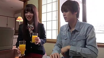video 笠木一花彼女に隠された秘密の事件彼女が私を誘惑するときにかわいい私のガールフレンドの妹もっと見るhttpsbitlyraptorxvideos sex