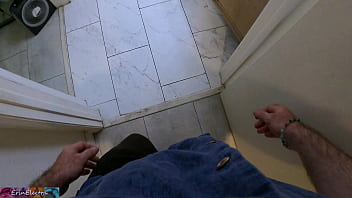video мыльной мачехе нужна помощь в душе sex