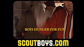 video scoutboys висельный скаутмастер наблюдал как он без презерватива трахает горячего скаута в лесу sex