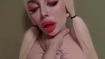 video я жестко трахаю в рот и киску на столе эта милая блондинка с кримпаем кончает в нее sex