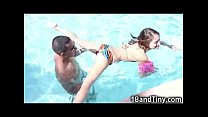 video 小さなティーンのフェラチオとハードファック sex