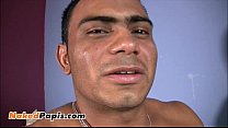 video 大きなペニスを持つ裸のラテン系男性 sex